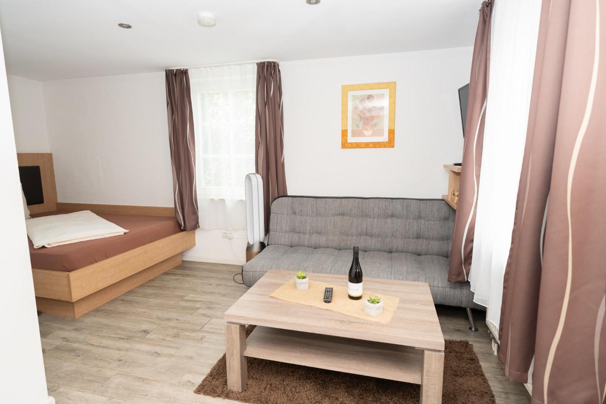 Hotel Garni Burg Waldenstein 루더스베르크 외부 사진