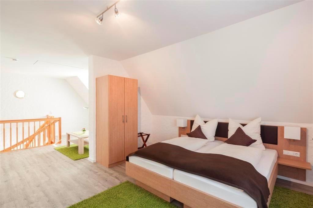 Hotel Garni Burg Waldenstein 루더스베르크 외부 사진